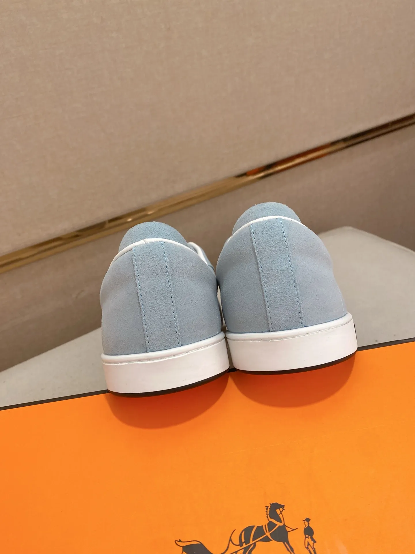 Men's clothing and shoes💰: 442💰《HERMES》【Classic original single version】Hermès; top 🔝purchase agent🔍🔍men's latest 🇺🇸 counter sales simultaneously, imported from Italy original ▲▲cowhide ▲▲ (high-end, nobility, class) ) Exquisite workmanship (Italian 🇮🇹 imported water-dyed 🐂 cowhide lining) sole: original sole provided by the original factory, ⚠️exclusive double-layer activity·TPR·rubber·combined molded outsole; super comfortable·wear-resistant·non-slip·environmental protection The real thing is more beautiful if you take the real thing (high quality, follow the order). You can enter and exit the counter at will * Number of yards: 38-44 (45 can be customized and cannot be returned or exchanged)